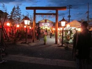 H26佳作　お仮屋の夕べ　立木寛