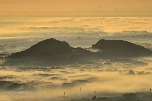 『『2021市長賞_雲海と龍神山』の画像』の画像