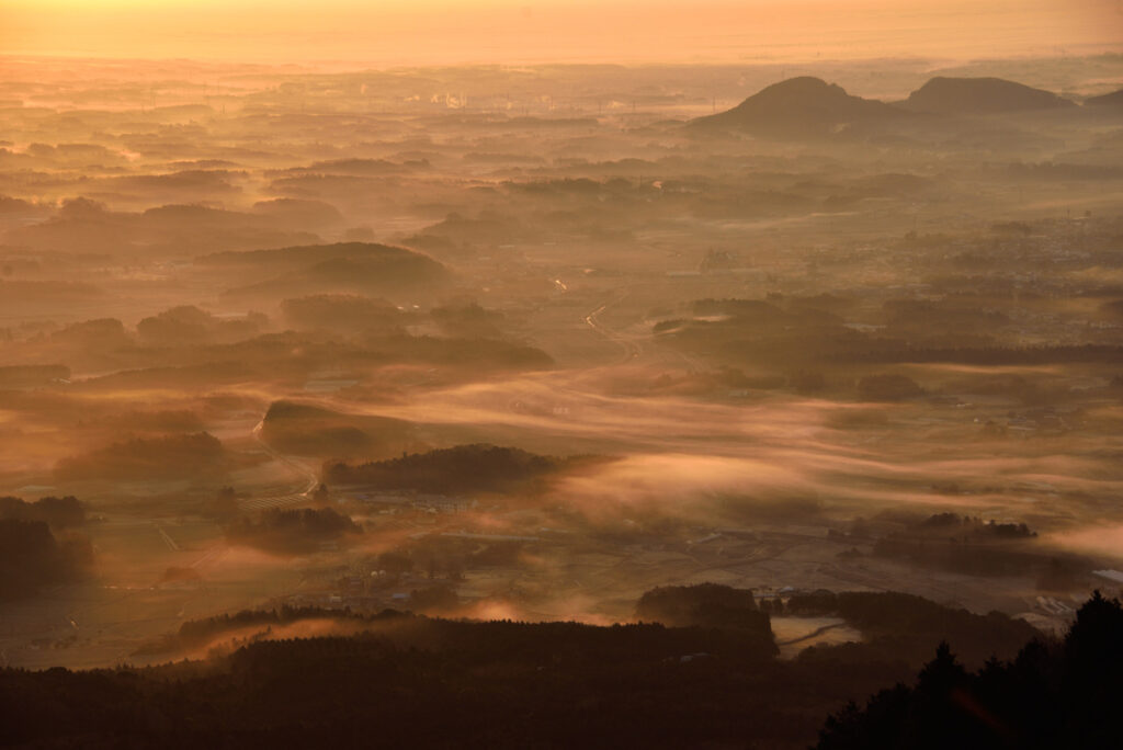 市長賞『朝靄走る』渡辺泰